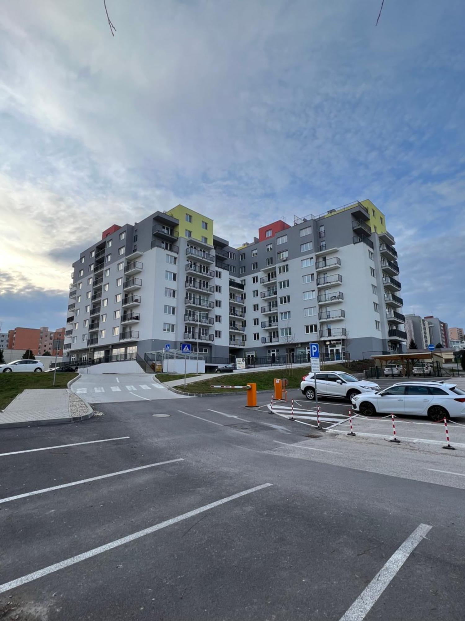 Cozy Stay Apartment Trenčín 외부 사진