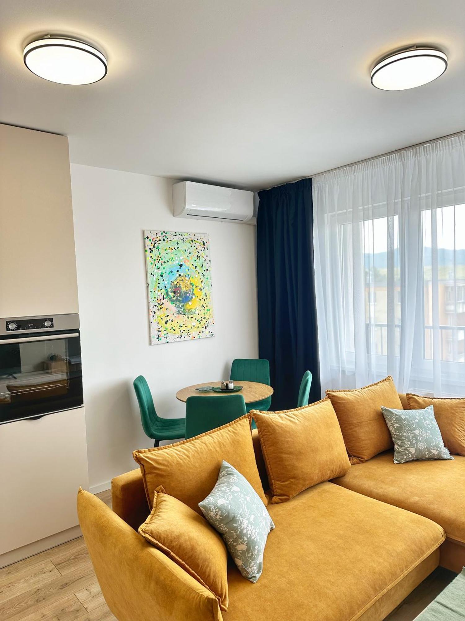 Cozy Stay Apartment Trenčín 외부 사진